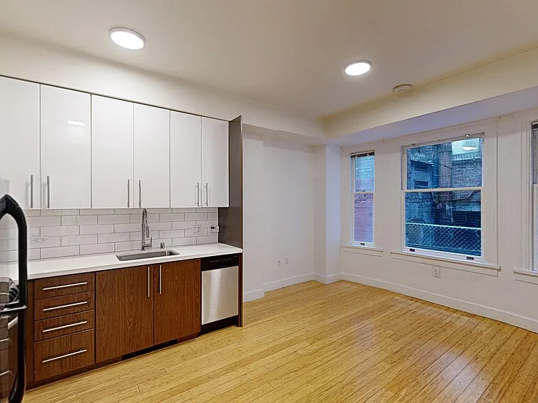540 Leavenworth Street — Photo 19