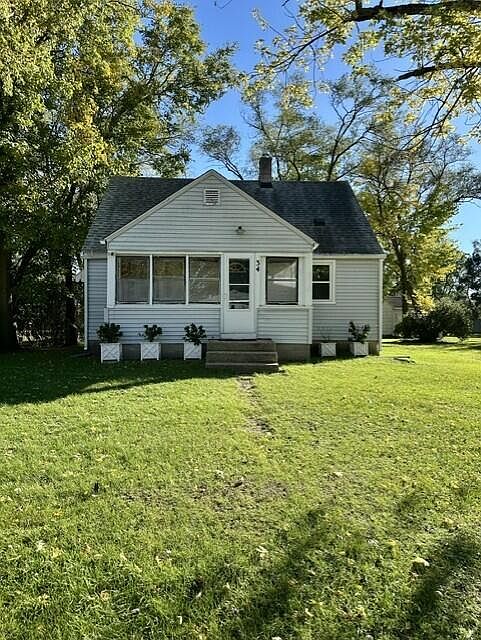 1st image of 34 Marcus St SW