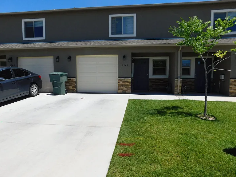 654 Trinity Way #C — Photo 1