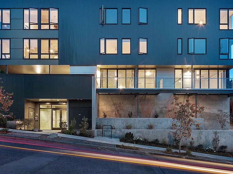 Viewpoint Terrace Apartments — Photo 1
