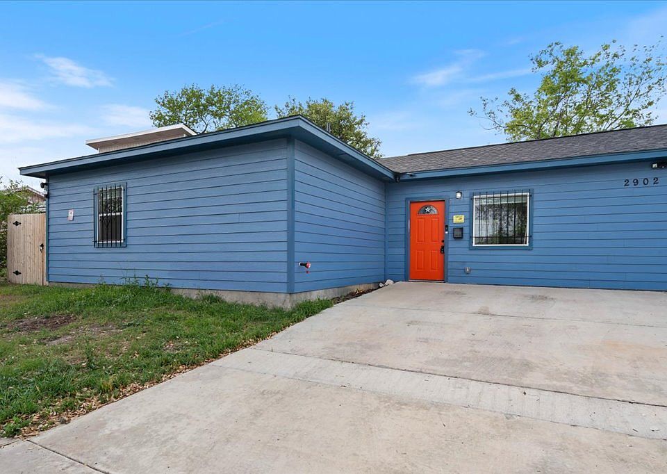 1st image of 2902 S Laredo St #A