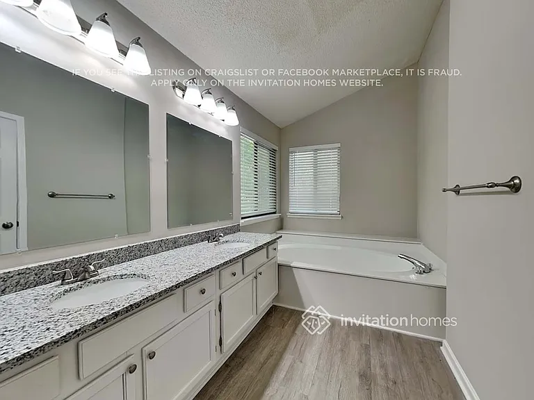 2505 Desiree Way — Photo 17