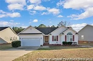 3 bed, 2.0 bath, 1581 sqft, $1,695 — Photo 1
