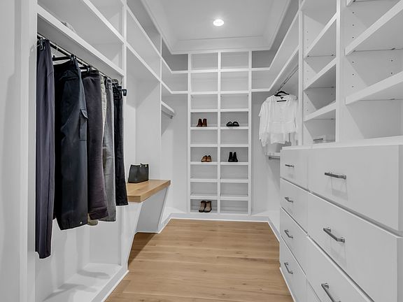 38th image of 5026 Hilltop Ln