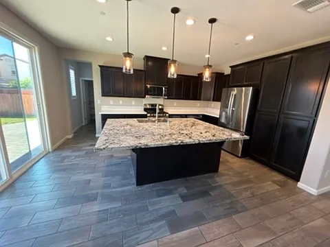 148 Wisteria Cir — Photo 4