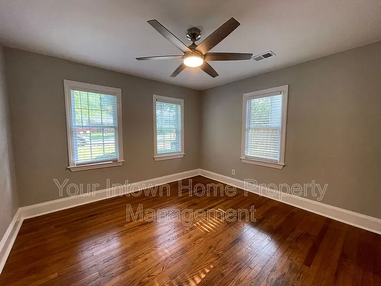 452 Deckner Ave SW — Photo 12