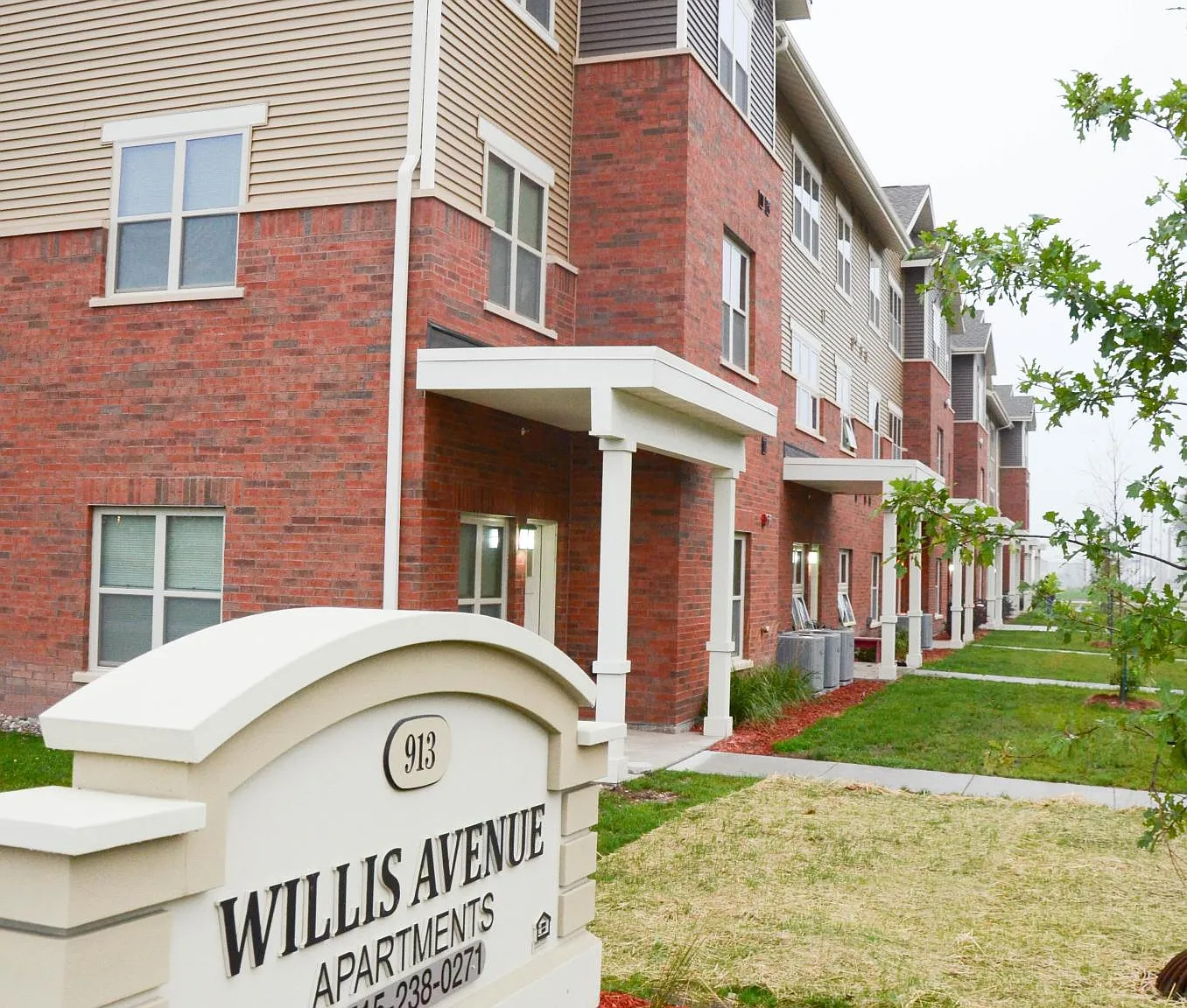 Willis Avenue Apartments — Photo 1