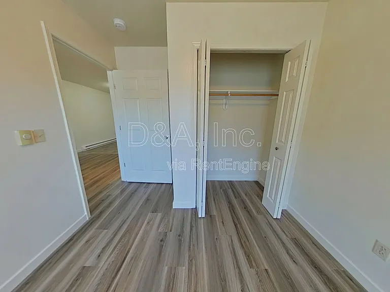 725 SW 13th St #3 — Photo 5