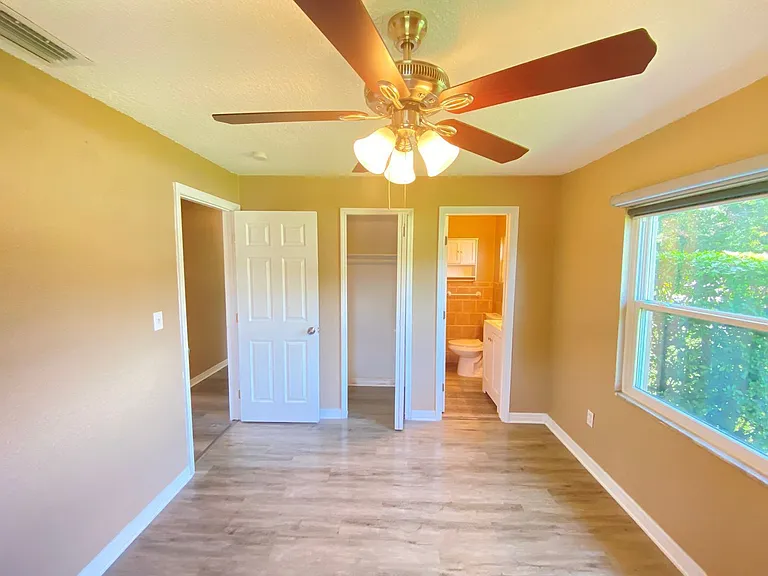 908 Teatro Ct — Photo 24