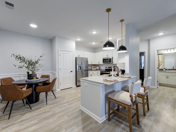 2050 Airport Blvd NW #335