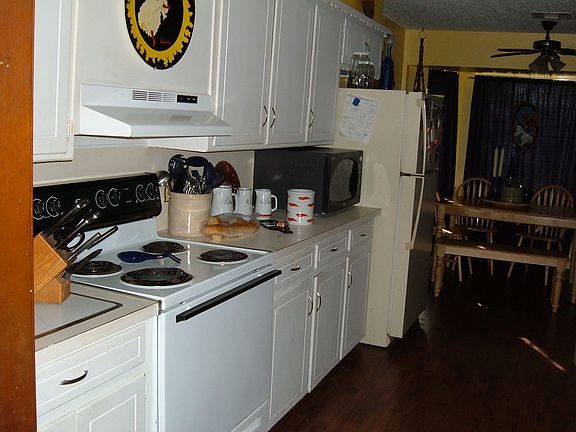 4th image of 7604 SW Cherokee Ave
