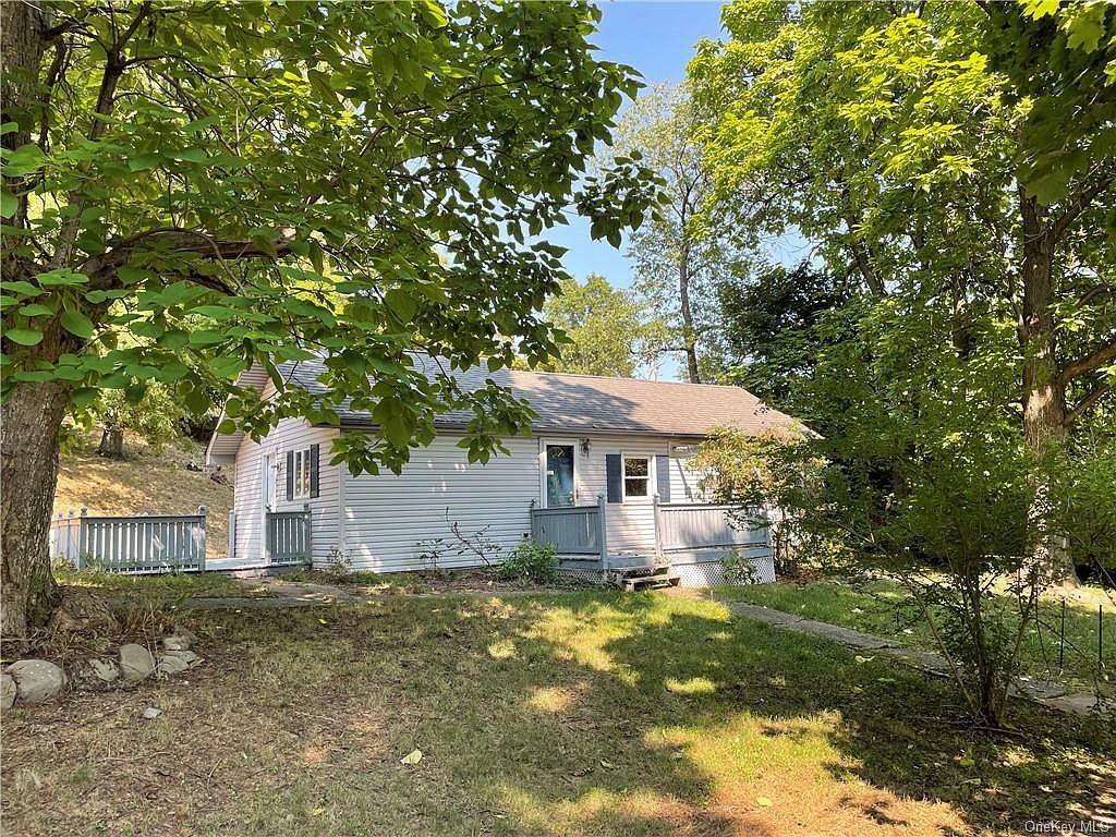 8 Skyline Trail, Salisbury Mills, NY 12577 Zillow