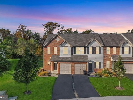 90 Sundance Dr, Hamilton, NJ 08619