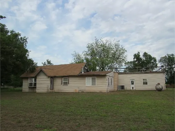 17619 N Sheridan Rd, Nash, OK 73761