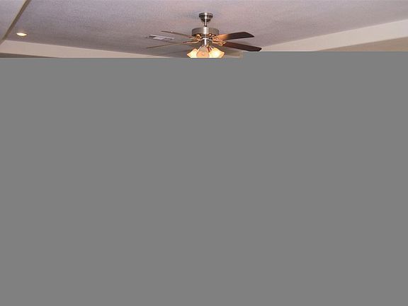 5th image of 104 N Oak