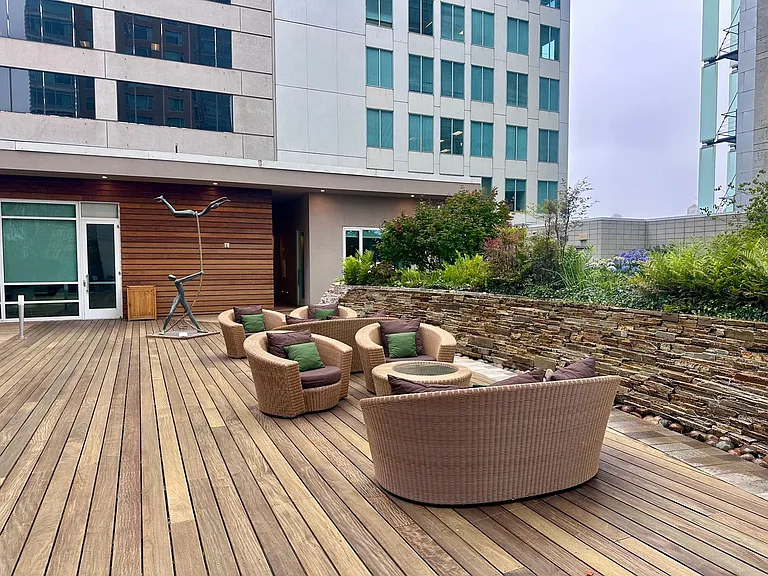 1160 Mission St #909 — Photo 15