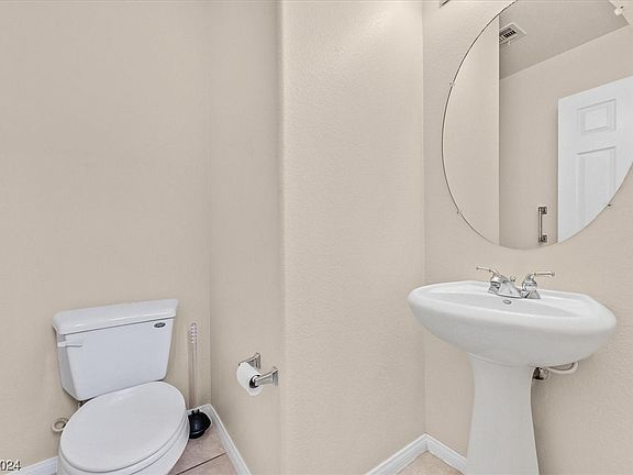 5th image of 9857 Fountain Walk Ave
