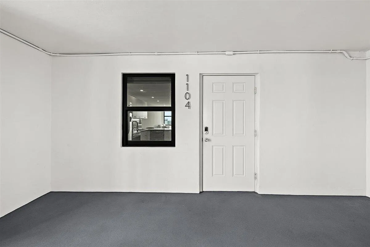 1 bed, 1.0 bath, 762 sqft, $3,000 — Photo 2