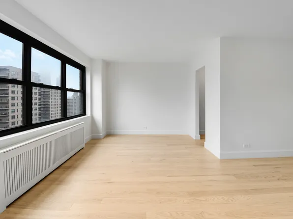 185 West End Avenue image 10 of 19