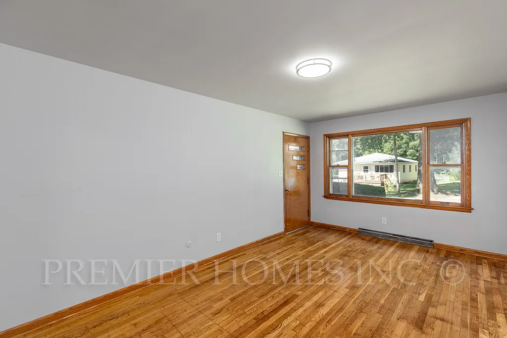 2 bed, $1,295 — Photo 3