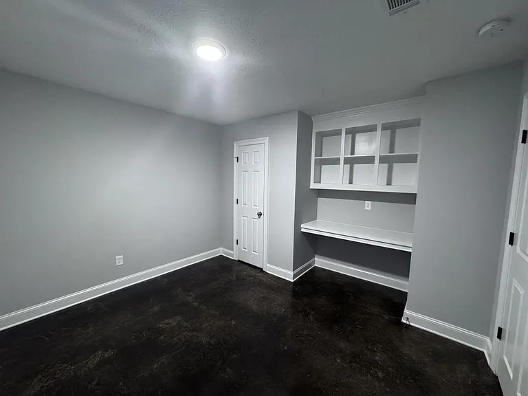 235 Chartleigh Cir — Photo 23