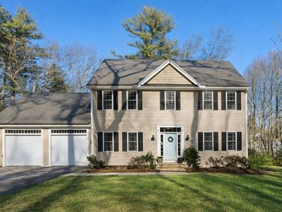 578 Carpenter Rd, Whitinsville, MA, 01588