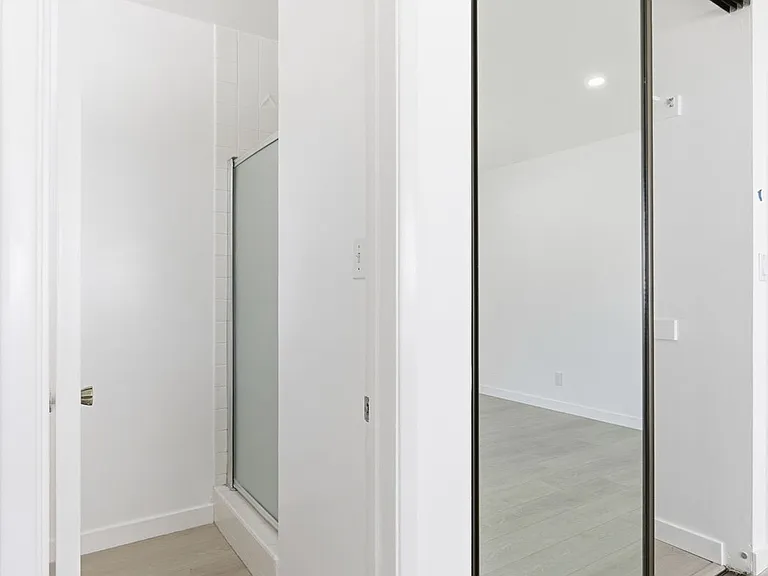 17418 Califa St — Photo 16