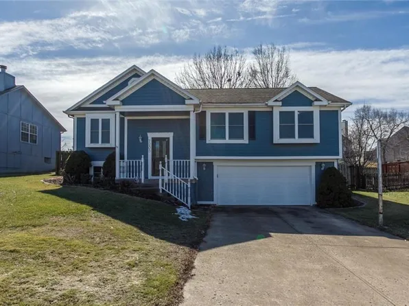 7205 W 154th Ter, Overland Park, KS 66223
