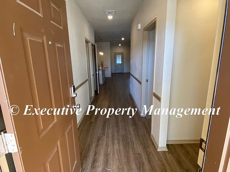 1781 Dryden Ave — Photo 6