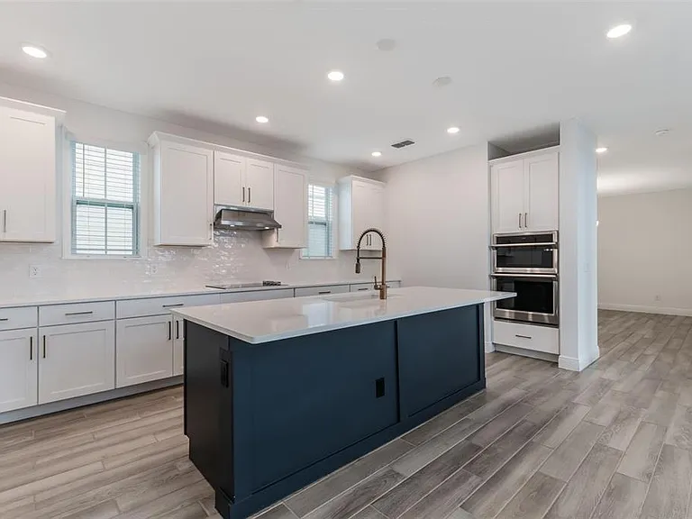 6442 Rover Way — Photo 7
