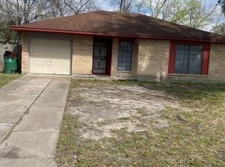 5814 Mackinaw Rd, Houston, TX 77053