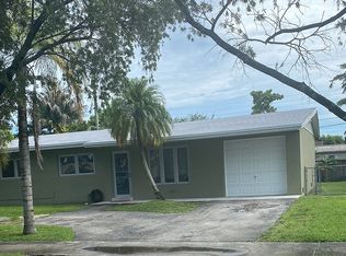 10442 SW 50th St, Miami, FL 33165