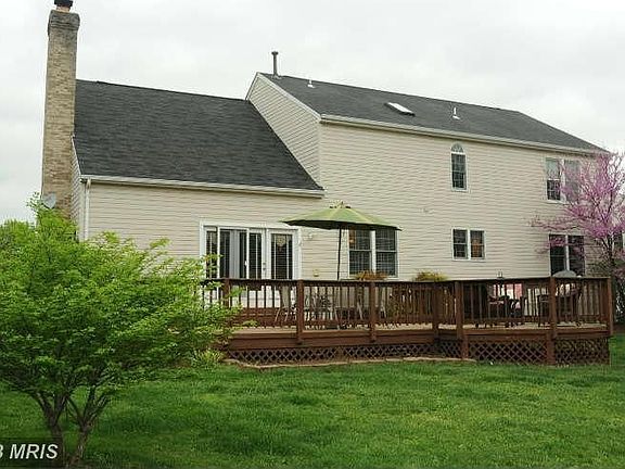 2nd image of 43195 Rockfield Ct