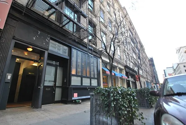 Sold by Real Direct | media 9