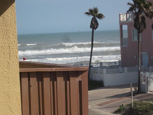 1st image of 6608 Padre Blvd
