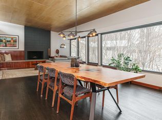 2837 Canterbury Ln, Columbus, OH 43221