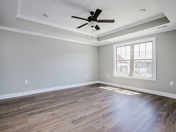 5th image of 320 Harps Ln