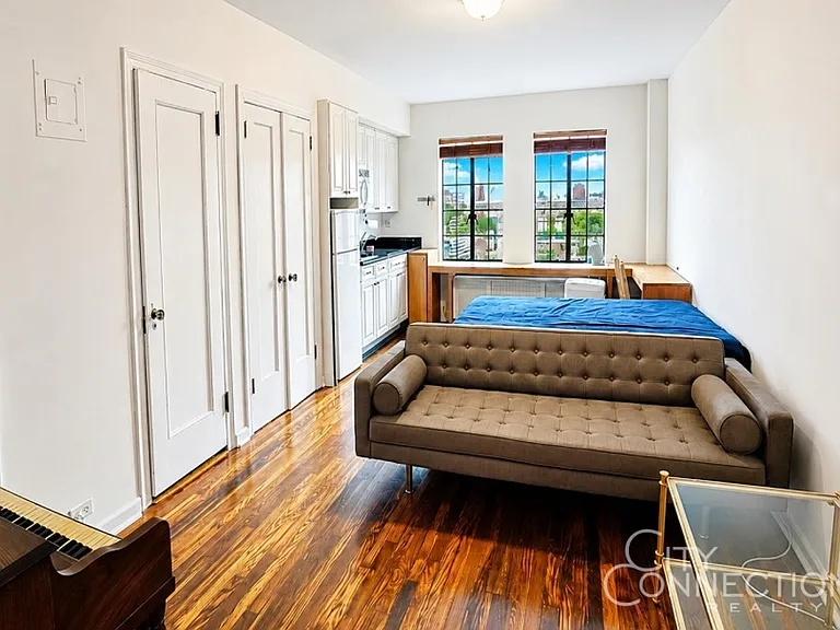 45 Tudor City Pl #2120 — Photo 5