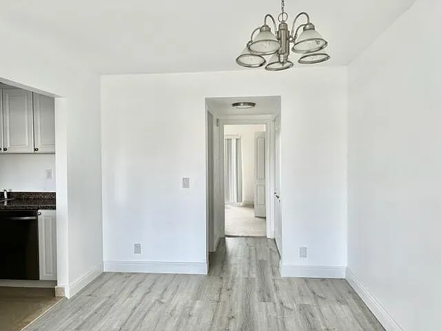 251 Brighton Dr #F — Photo 4