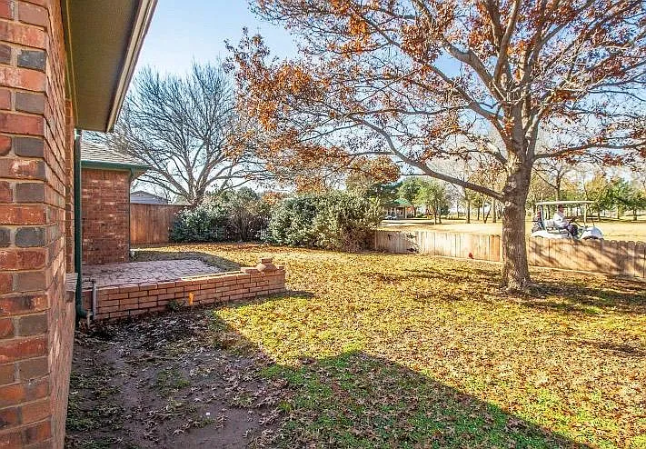 3 bed, 1371 sqft, $1,650 — Photo 4