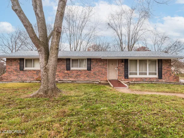 118 Valley View Dr, Jefferson City, MO 65109