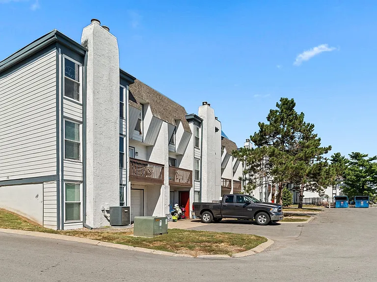 Coventry Park KC Apartments LLC - Condos — Photo 21