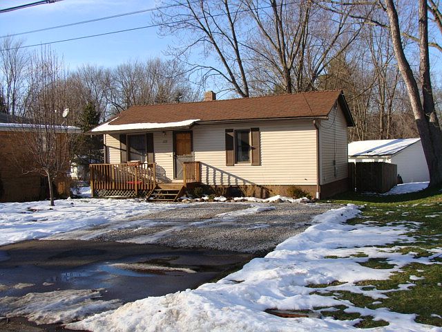 2nd image of 1221 Chelton Dr