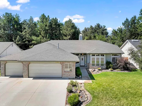 8761 W Atwater Dr, Garden City, ID 83714