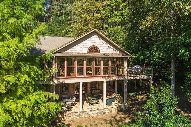 1st image of 508 Caledonia Loop