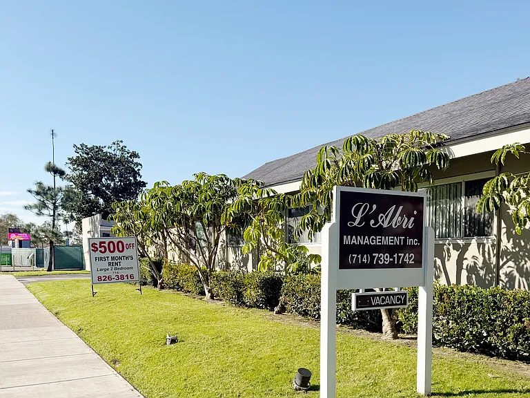 Orangeview Villas — Photo 2