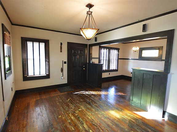 5th image of 537 N Belmont Ave