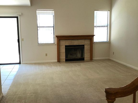 4th image of 150 Bridgeside Cir