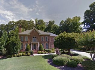 5795 Plantation Dr, Roswell, GA 30075