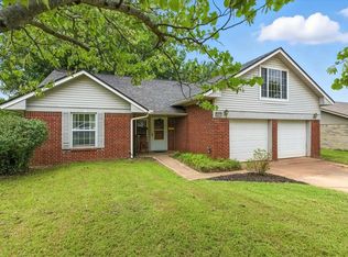 2013 Edgewood Dr, Edmond, OK 73013